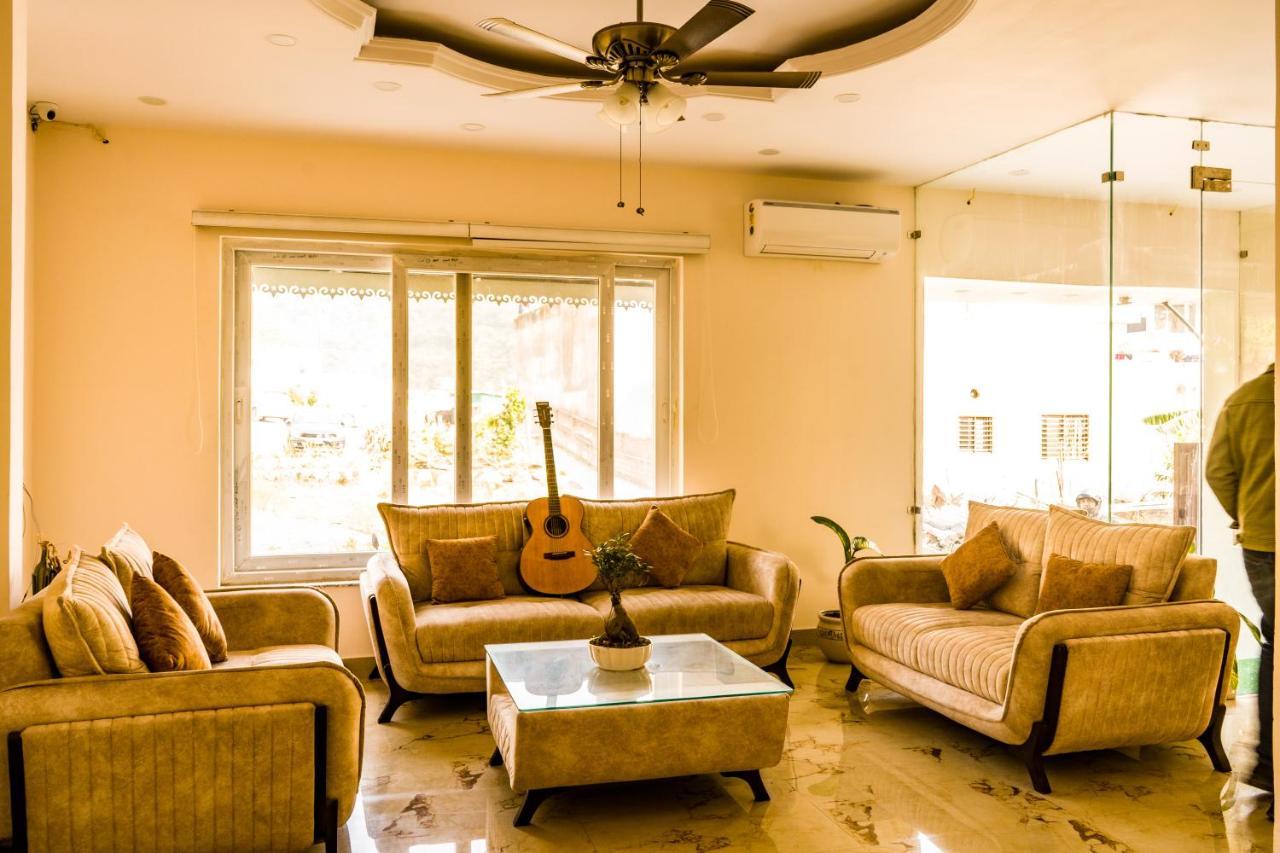 Backpacker Duniya Hostel Rishikesh Exterior photo
